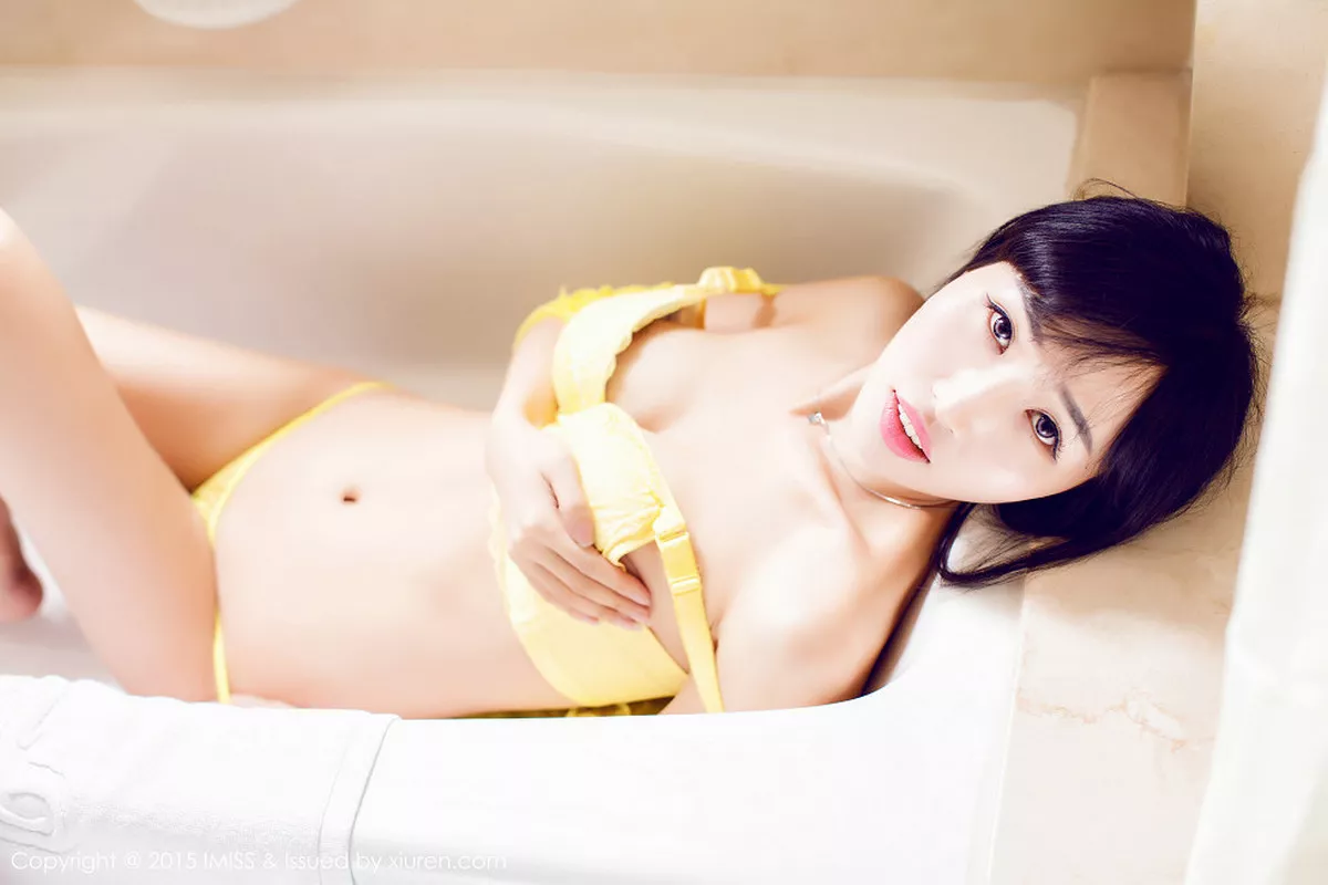 [Imiss爱蜜社]第006期石心琪写真 [52P]-011