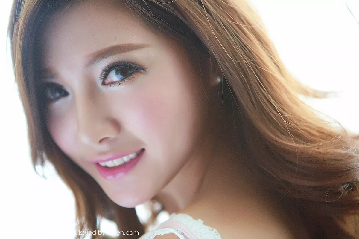 [FeiLin嗲囡囡]第001期奶茶-Emily写真 [50P]-023