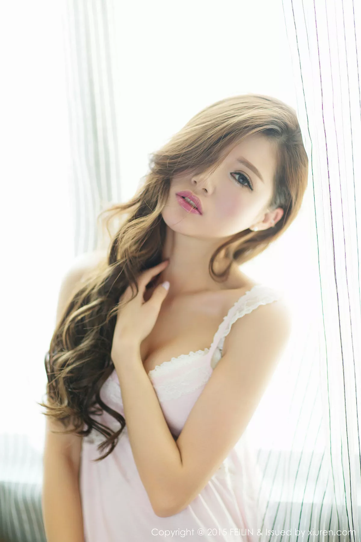 [FeiLin嗲囡囡]第001期奶茶-Emily写真 [50P]-003