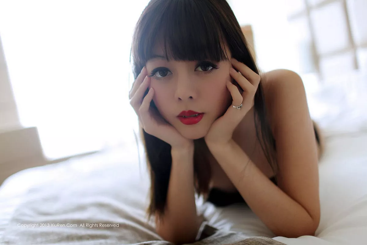 [XiuRen秀人网]第001期Viki写真 [86P]-049