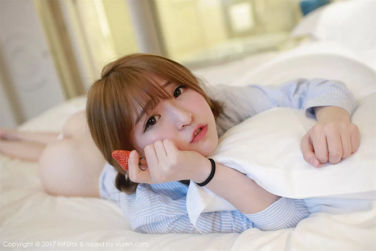 [MFStar模范学院]第096期伊小七写真 [60P]-049