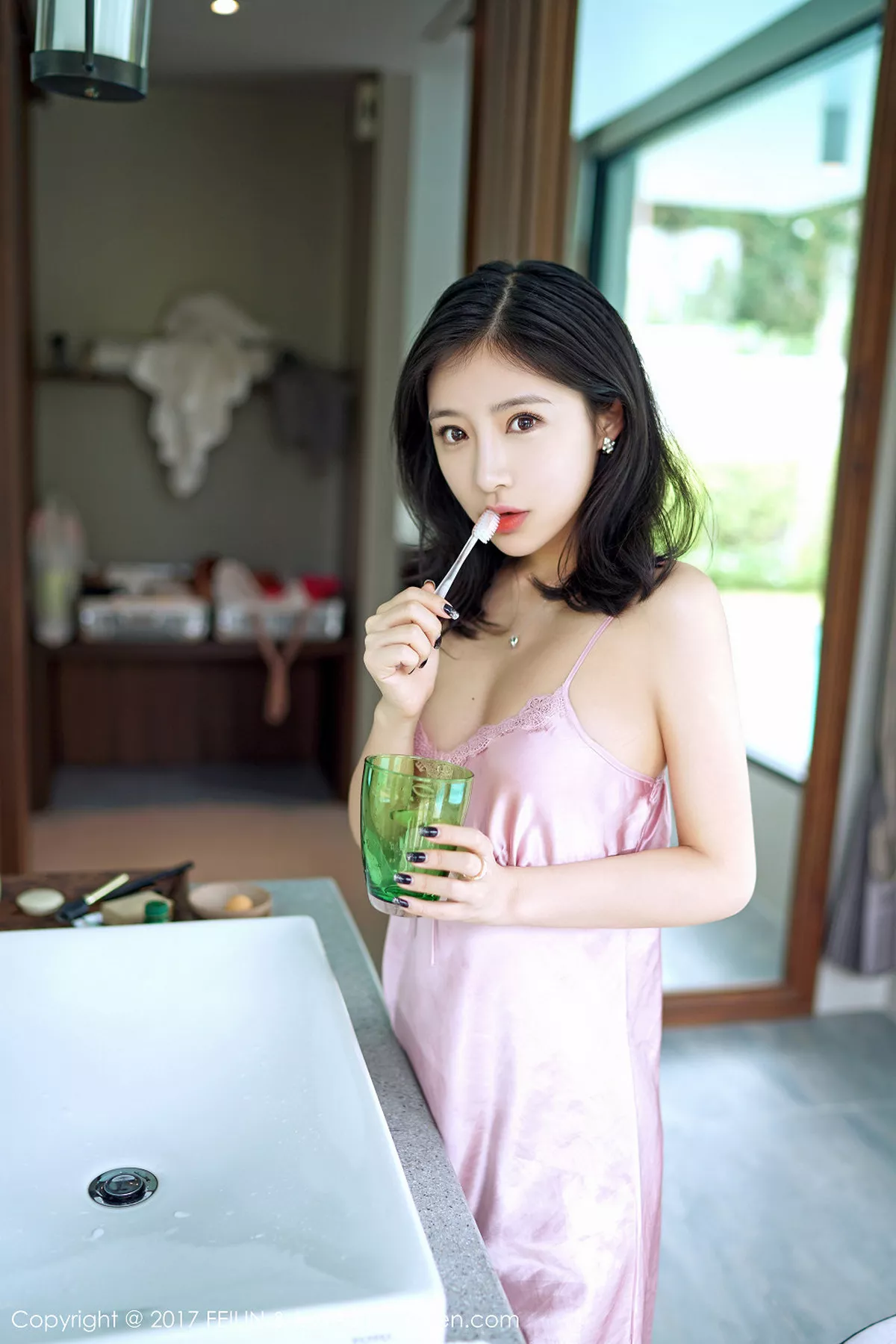 [FeiLin嗲囡囡]第084期施忆佳写真 [40P]-013