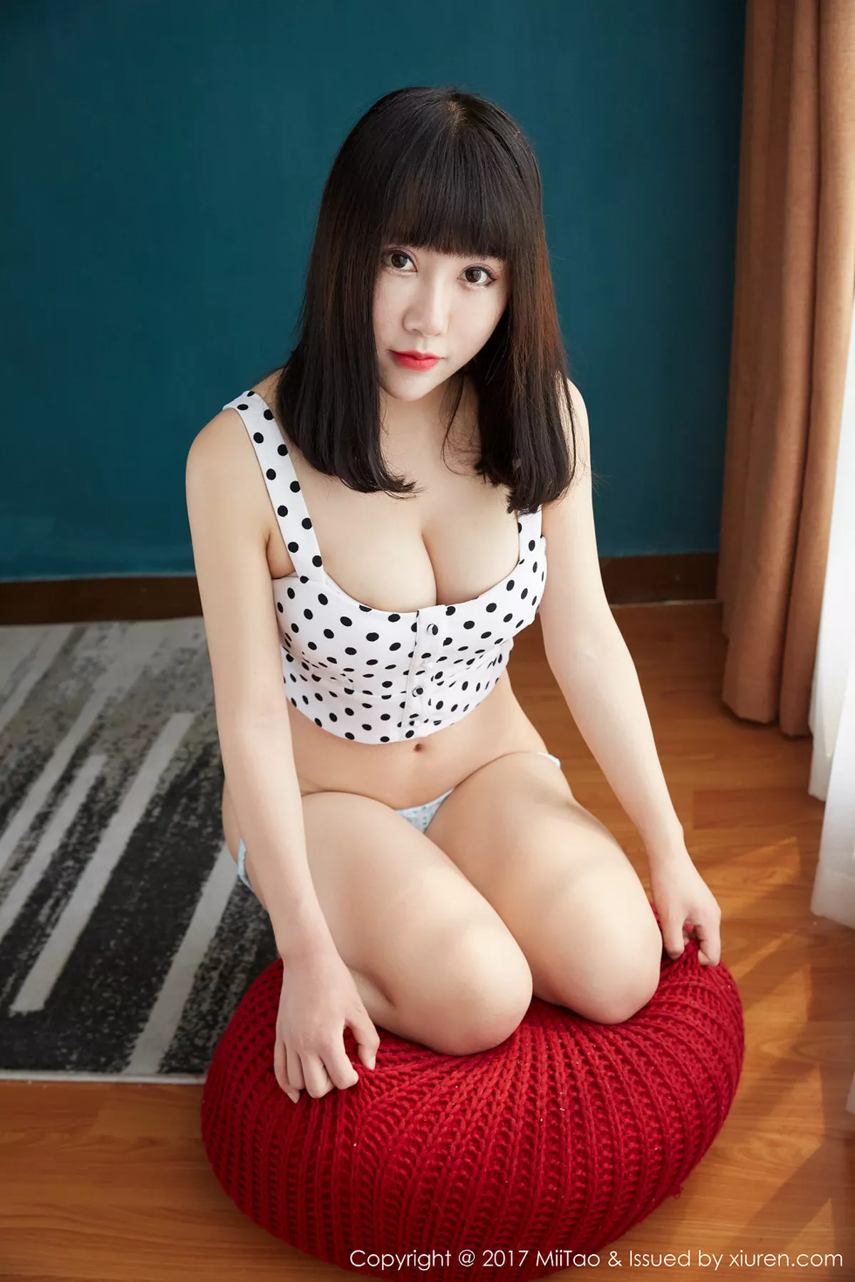 [MiiTao蜜桃社]第068期雪碧写真 [51P]-004