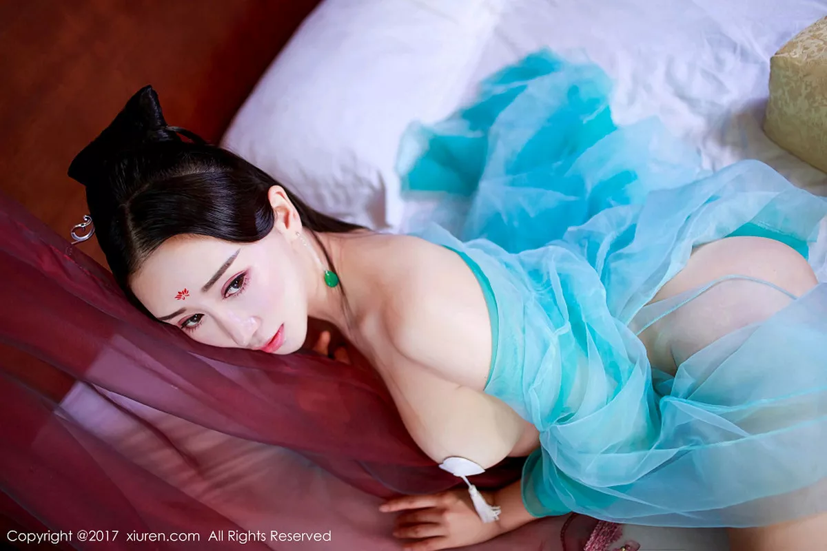 [XiuRen秀人网]第804期邹晶晶写真 [57P]-051