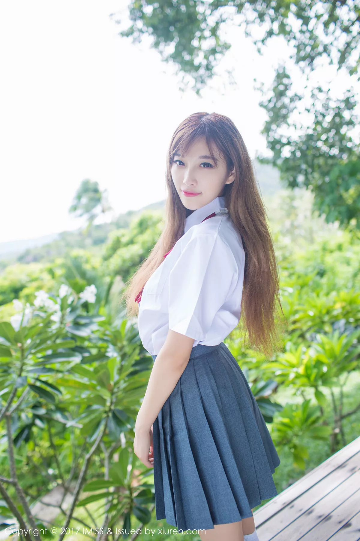 [Imiss爱蜜社]第195期杨晨晨写真 [42P]-002