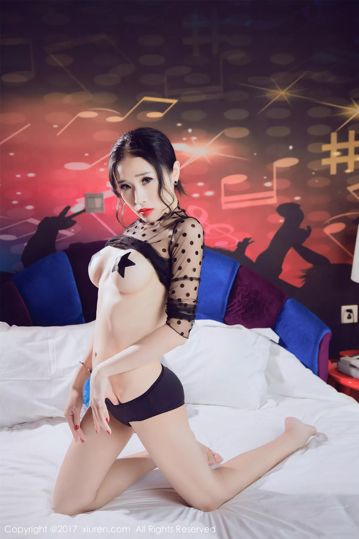 [XiuRen秀人网]第833期馨怡写真 [66P]-044