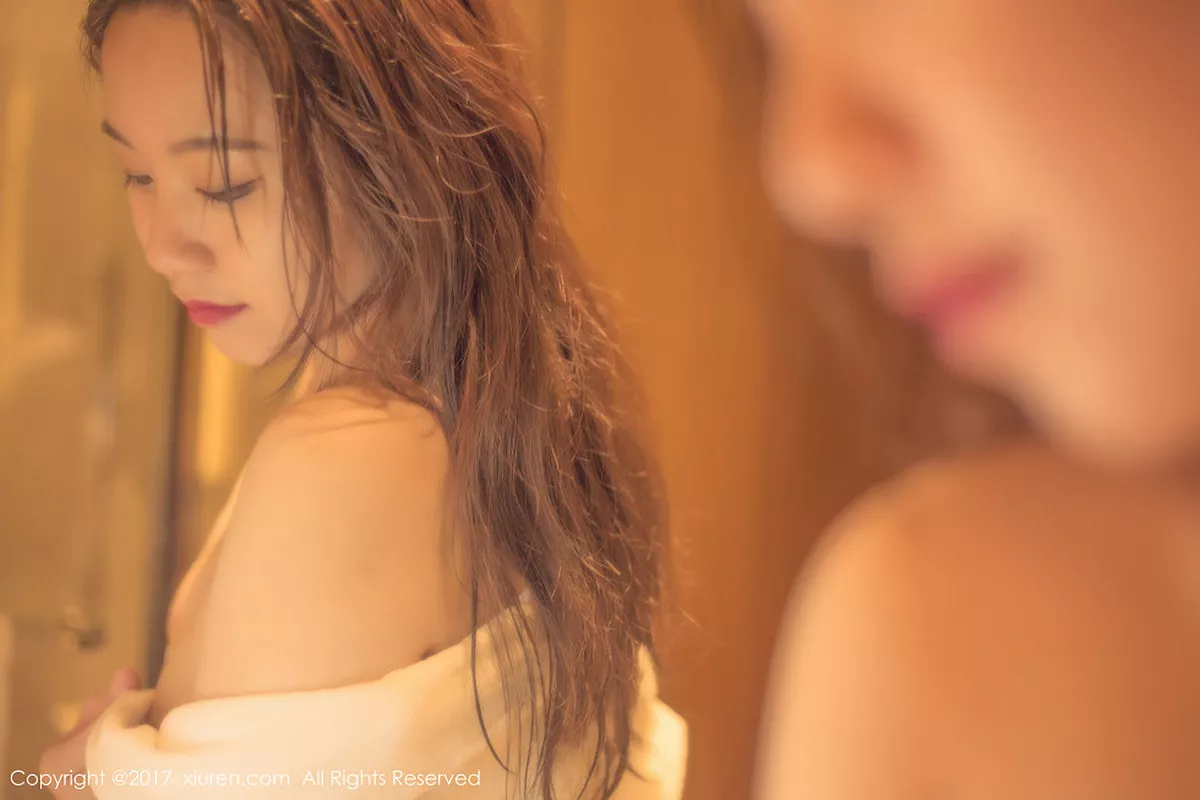 [XiuRen秀人网]第823期吃白菜的vi菜菜写真 [48P]-044