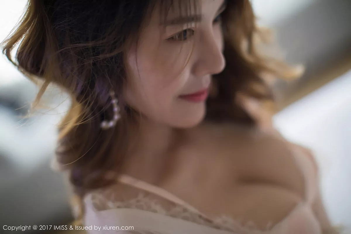 [Imiss爱蜜社]第200期依依写真 [34P]-025