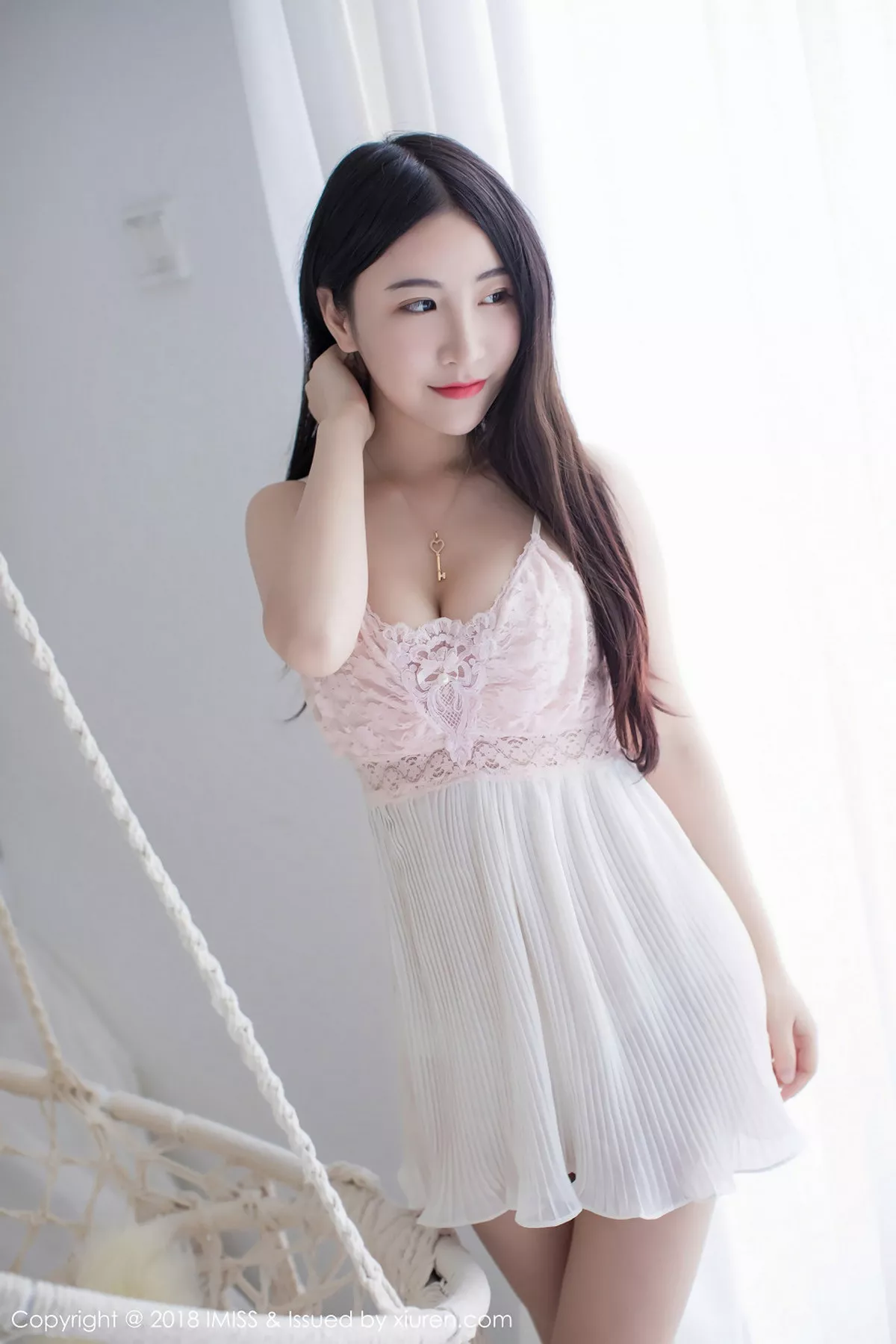 [Imiss爱蜜社]第214期谢芷馨写真 [38P]-011