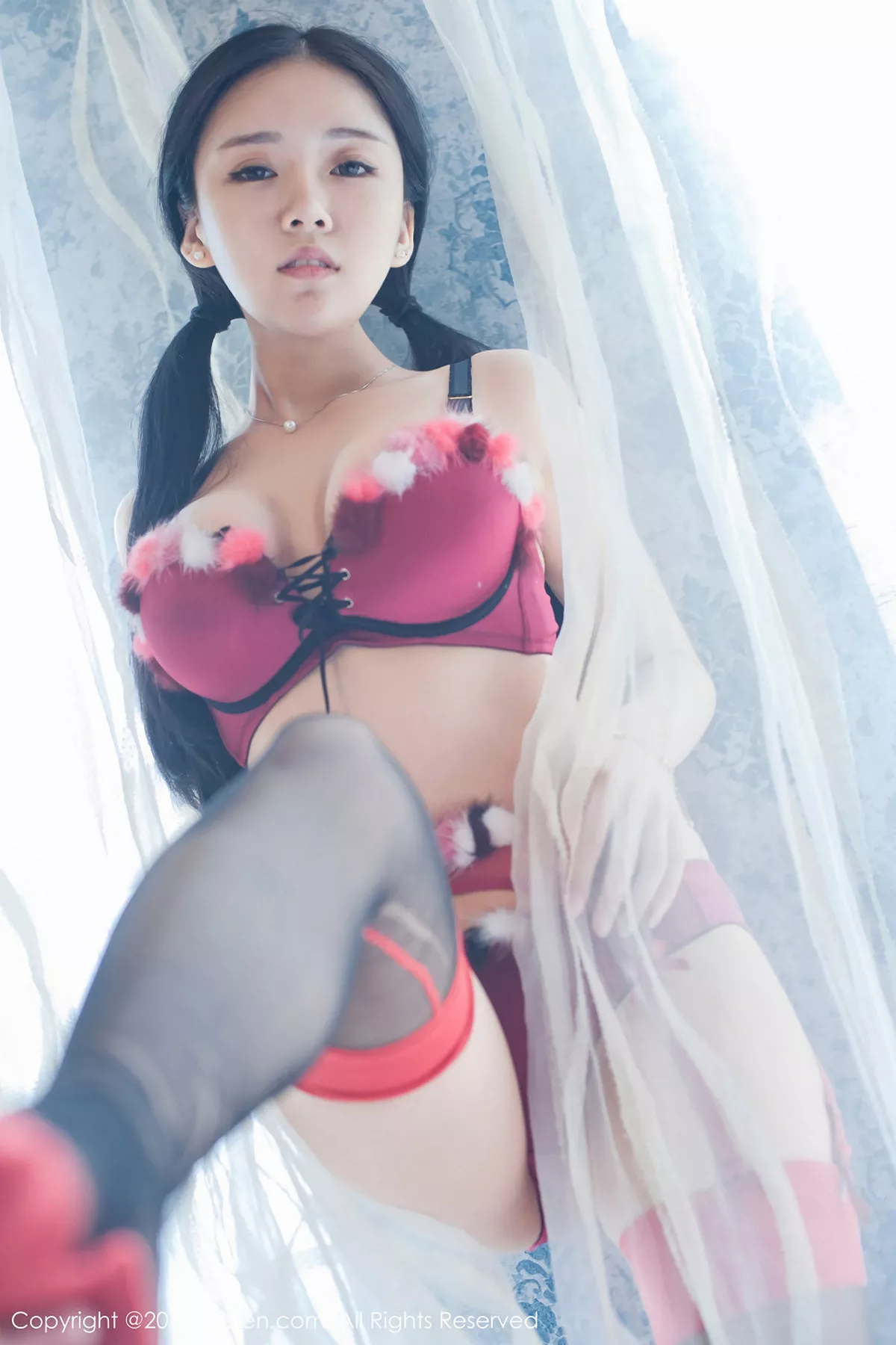 [XiuRen秀人网]第932期红气球写真 [49P]-012