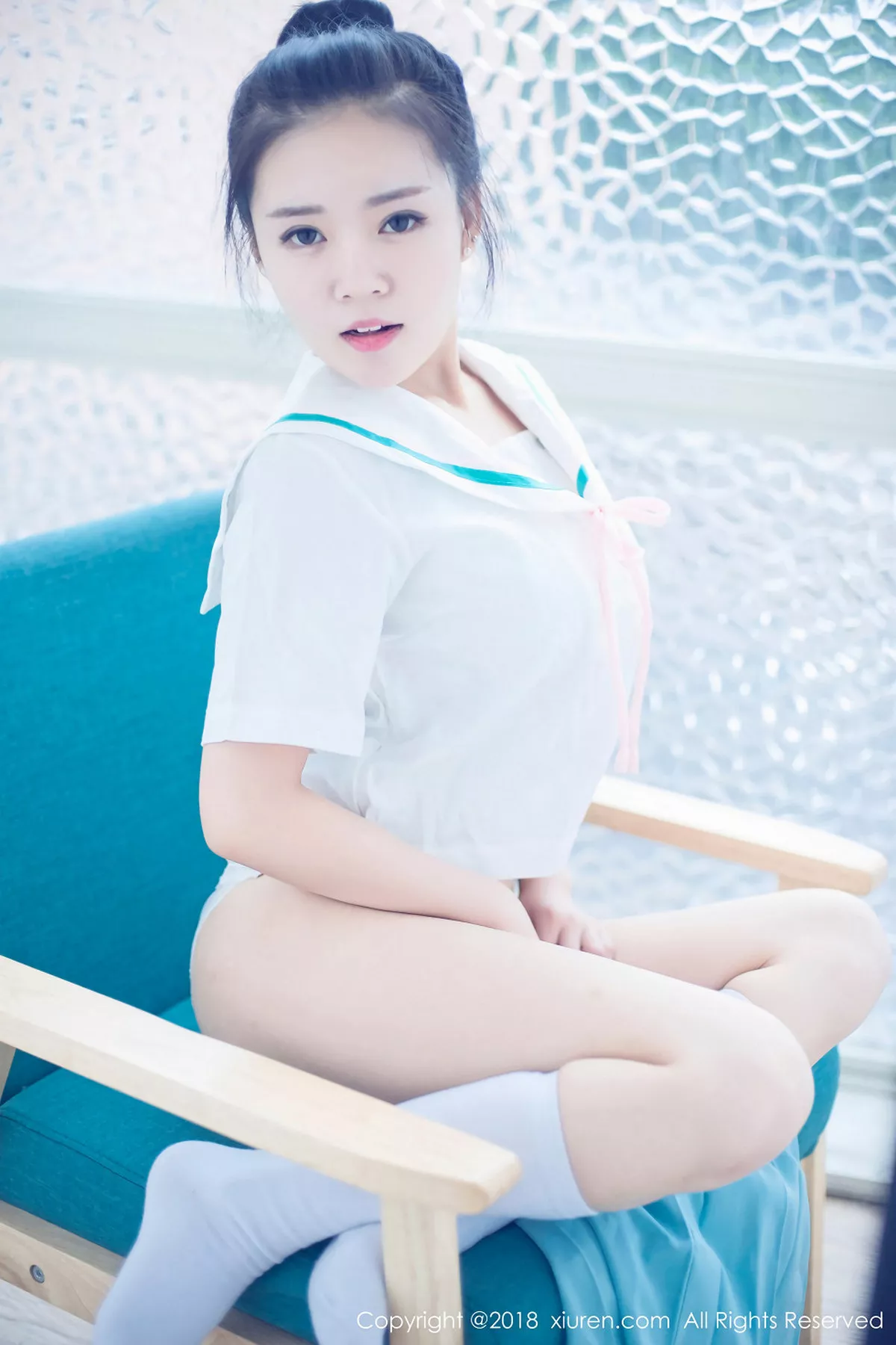 [XiuRen秀人网]第932期红气球写真 [49P]-025