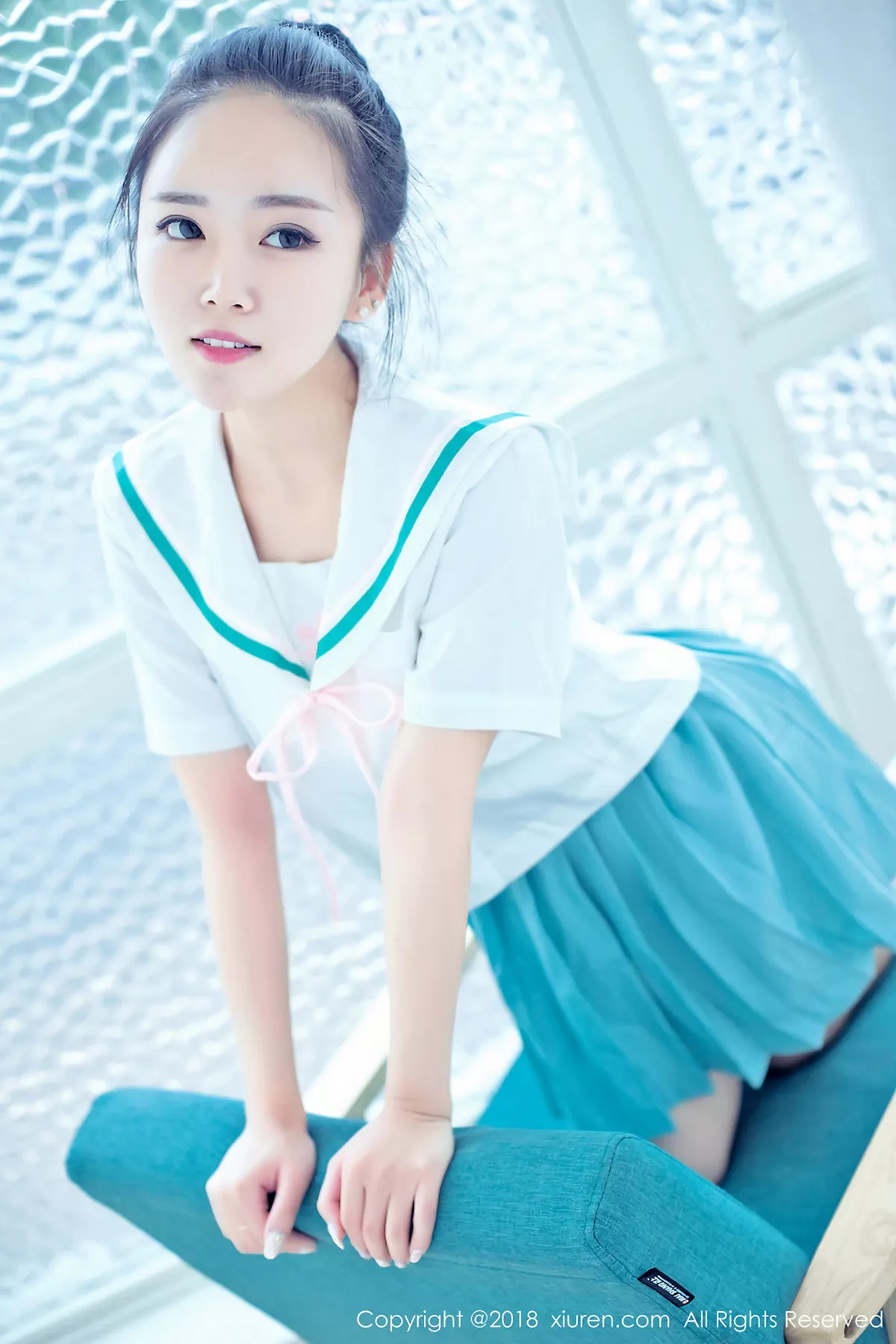 [XiuRen秀人网]第932期红气球写真 [49P]-015