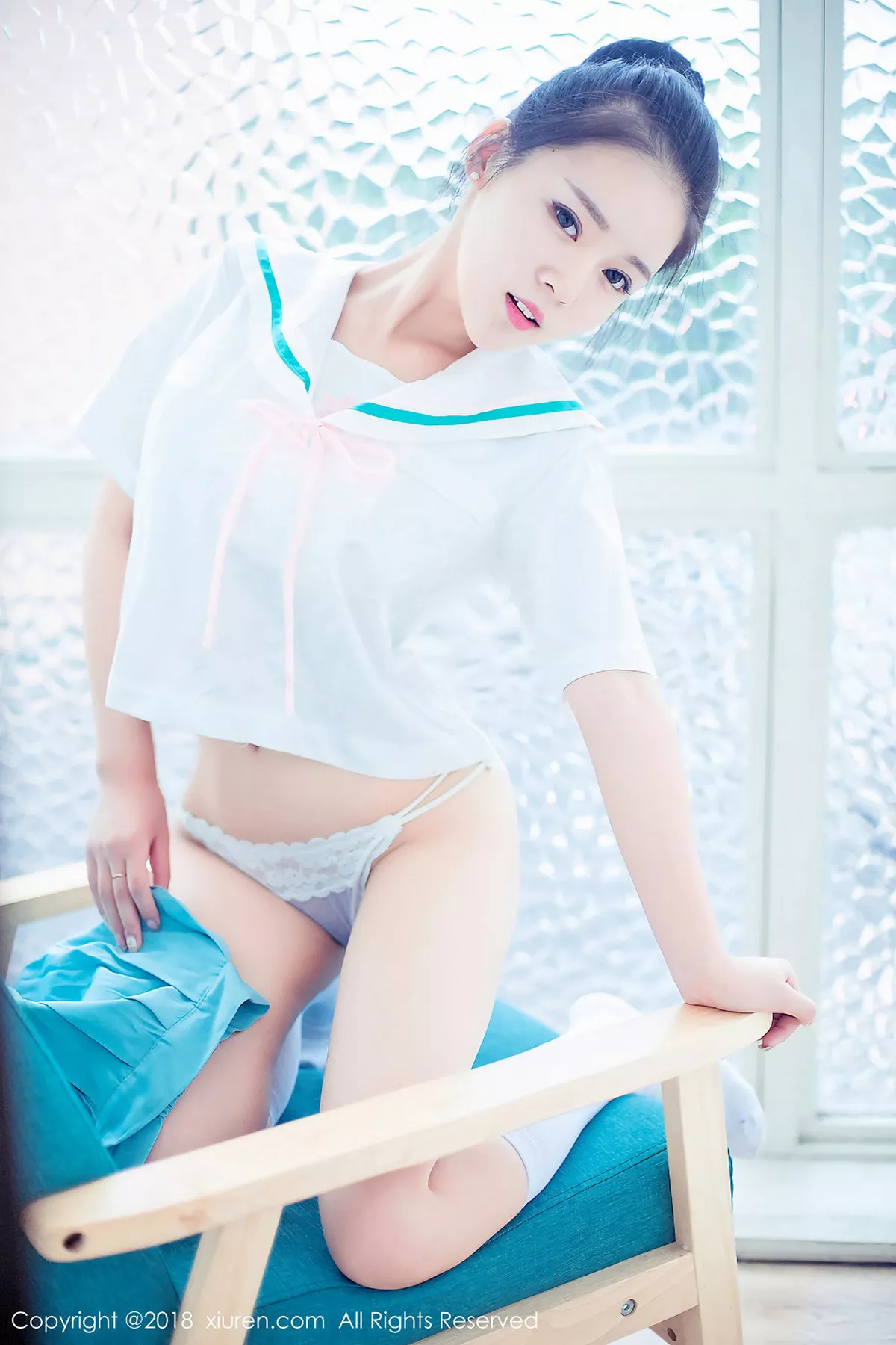 [XiuRen秀人网]第932期红气球写真 [49P]-017
