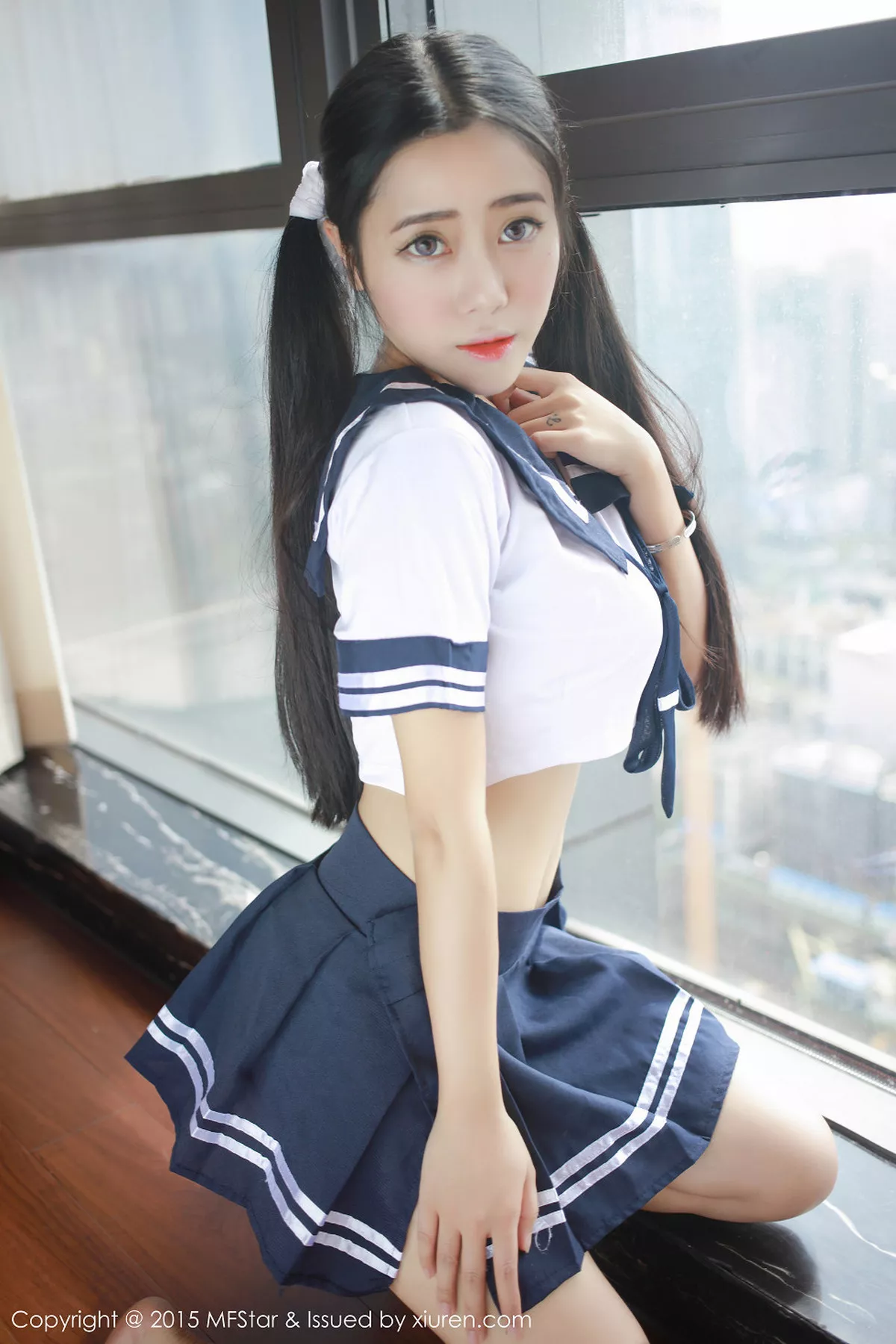 [MFStar模范学院]第032期兜豆靓写真 [42P]-002