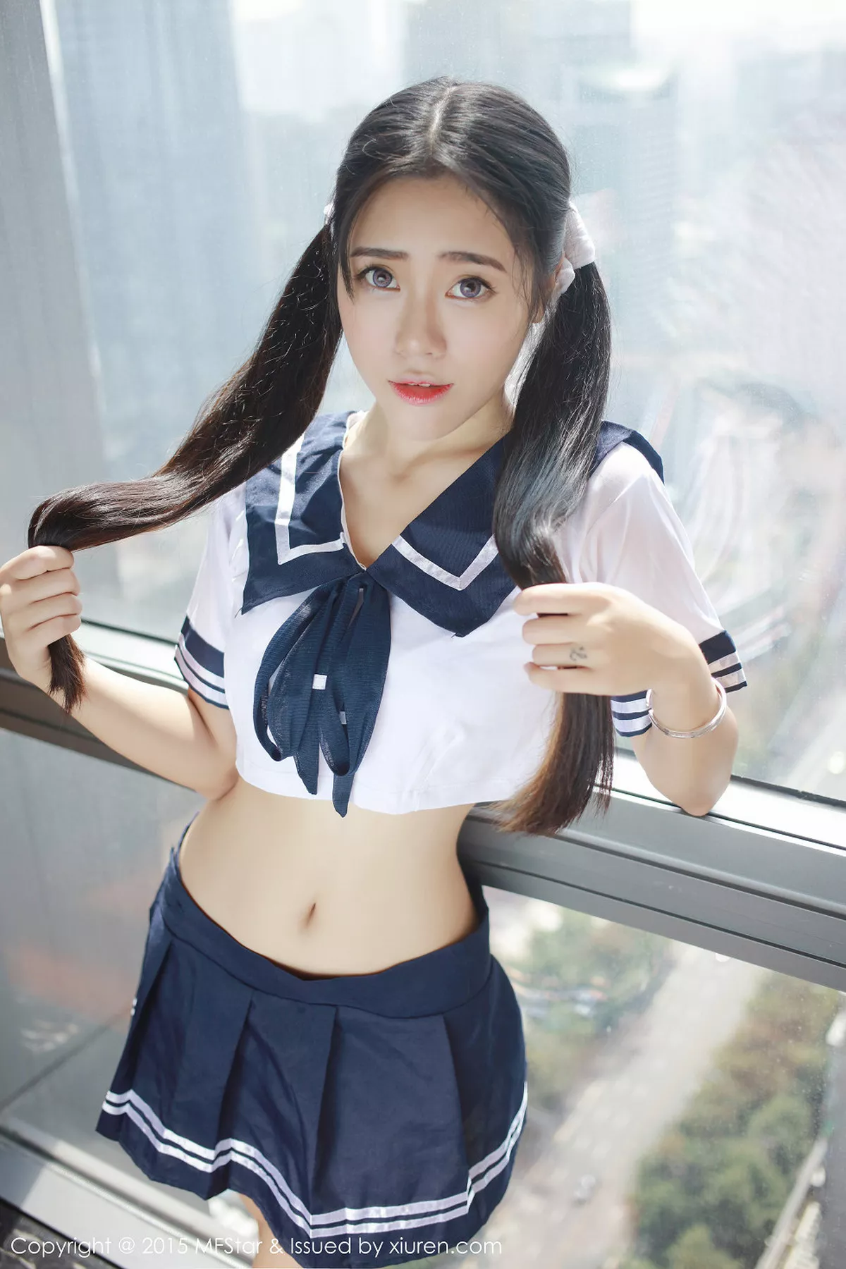 [MFStar模范学院]第032期兜豆靓写真 [42P]-009