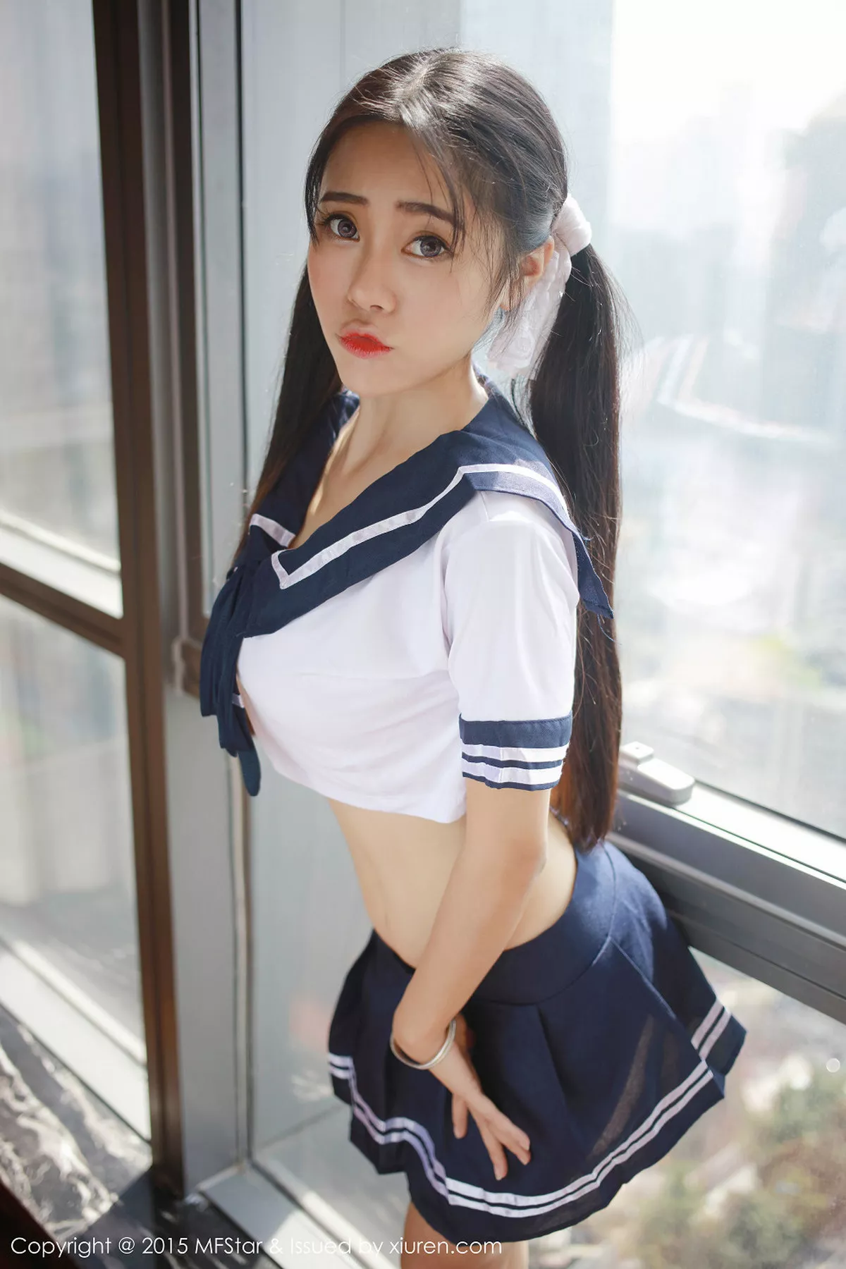 [MFStar模范学院]第032期兜豆靓写真 [42P]-010
