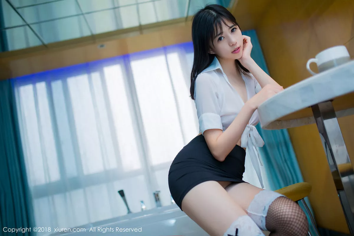 [XiuRen秀人网]第1014期艾栗栗写真 [46P]-011