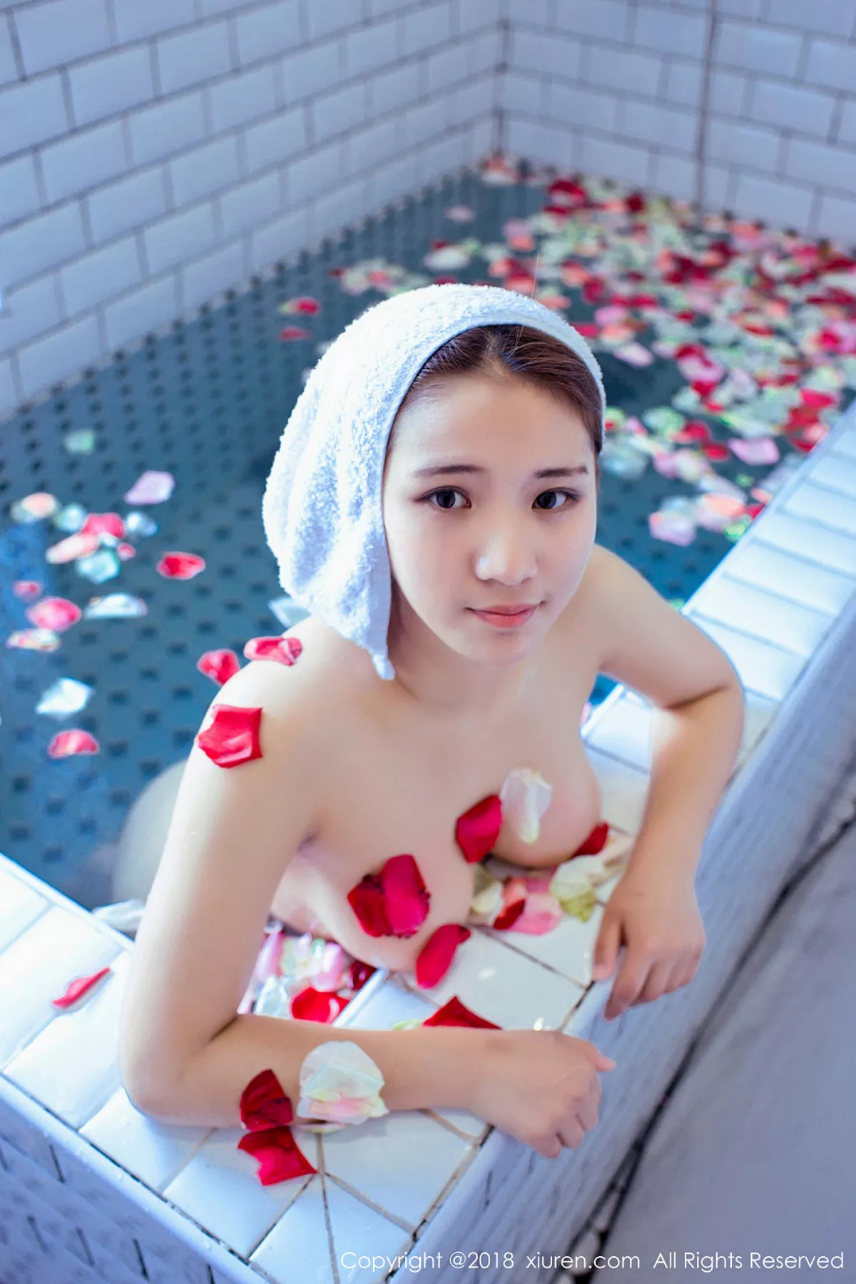 [XiuRen秀人网]第1050期久久写真 [44P]-011