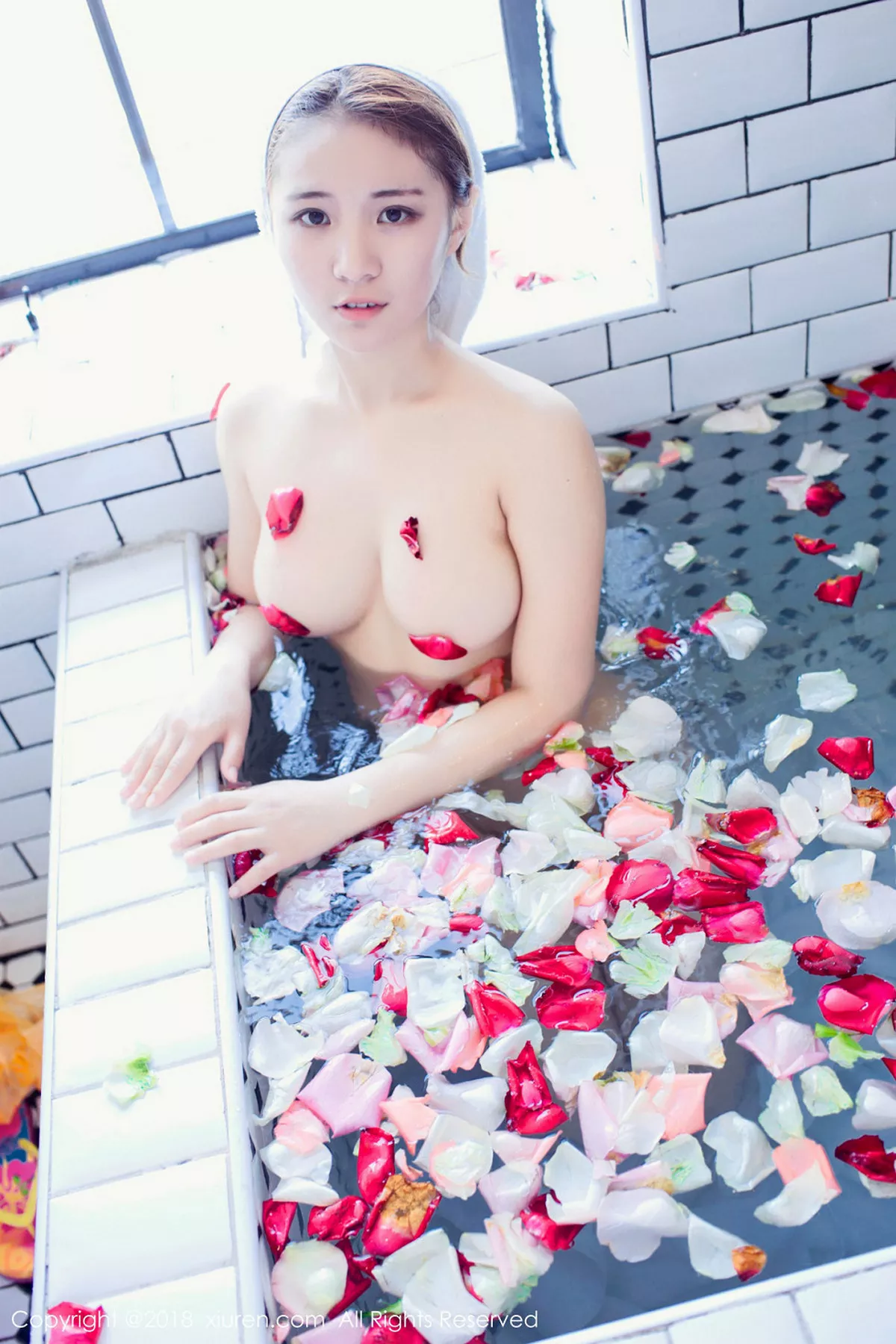 [XiuRen秀人网]第1050期久久写真 [44P]-012