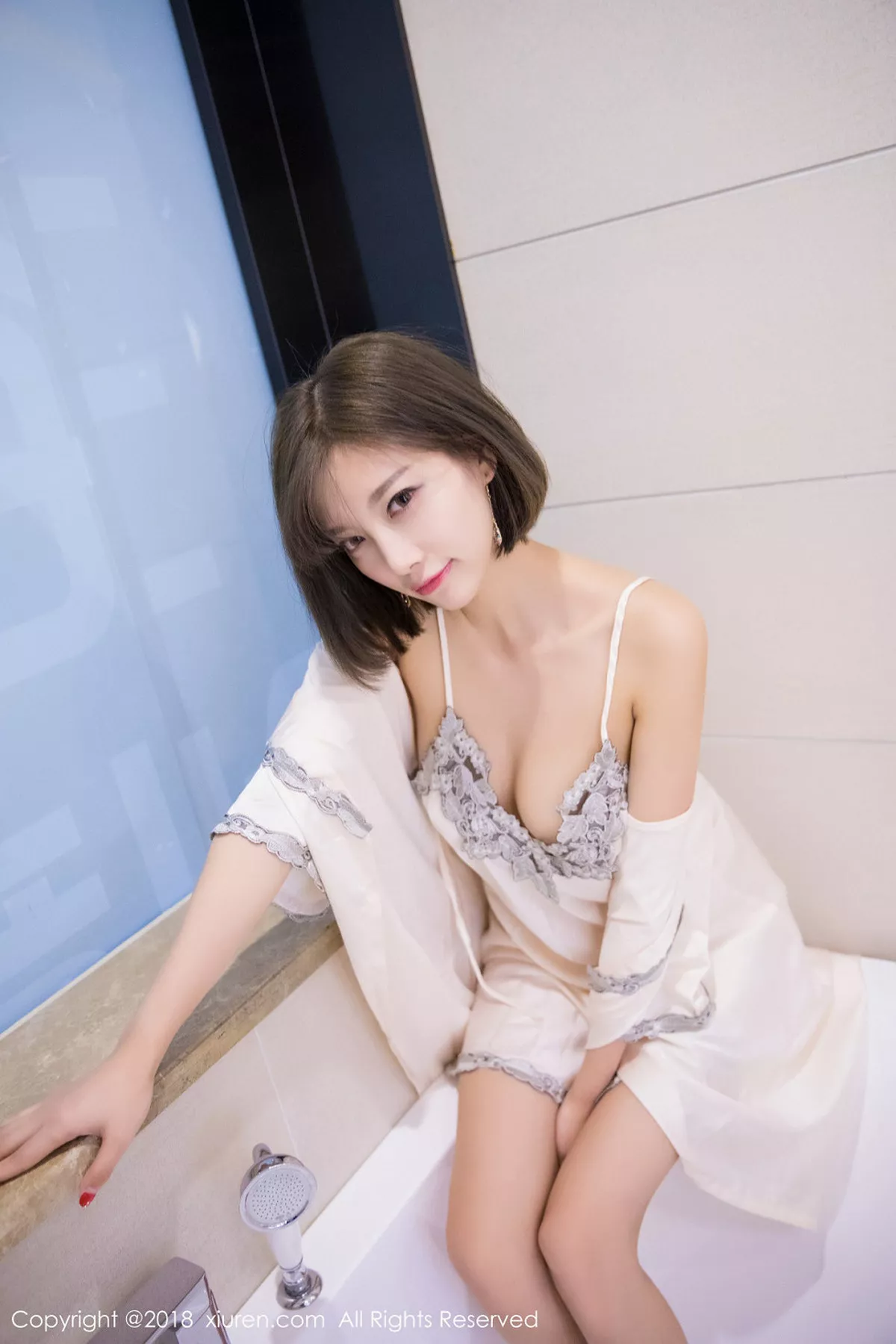 [XiuRen秀人网]第1045期杨晨晨写真 [53P]-005