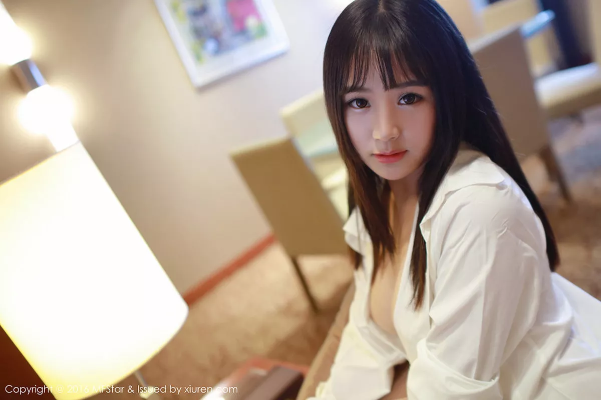 [MFStar模范学院]第064期思淇写真 [52P]-019