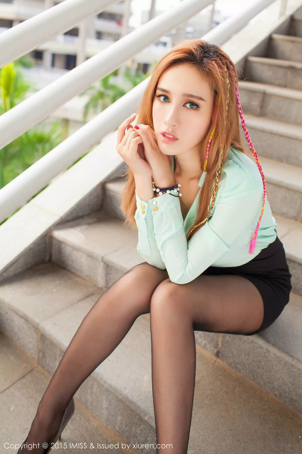 [Imiss爱蜜社]第050期何嘉儿写真 [55P]-011