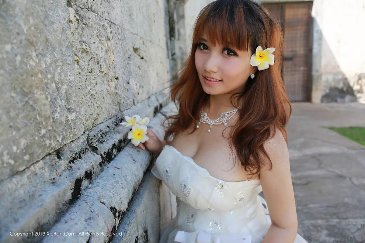 [XiuRen秀人网]第053期默漠无荢写真 [121P]-001