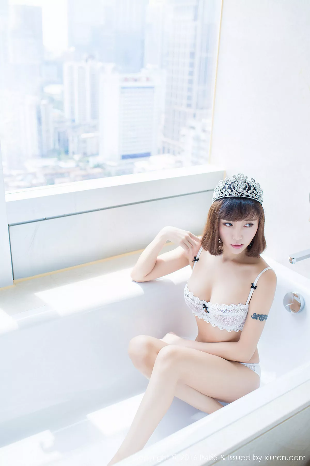 [Imiss爱蜜社]第077期樂樂Mango写真 [48P]-041