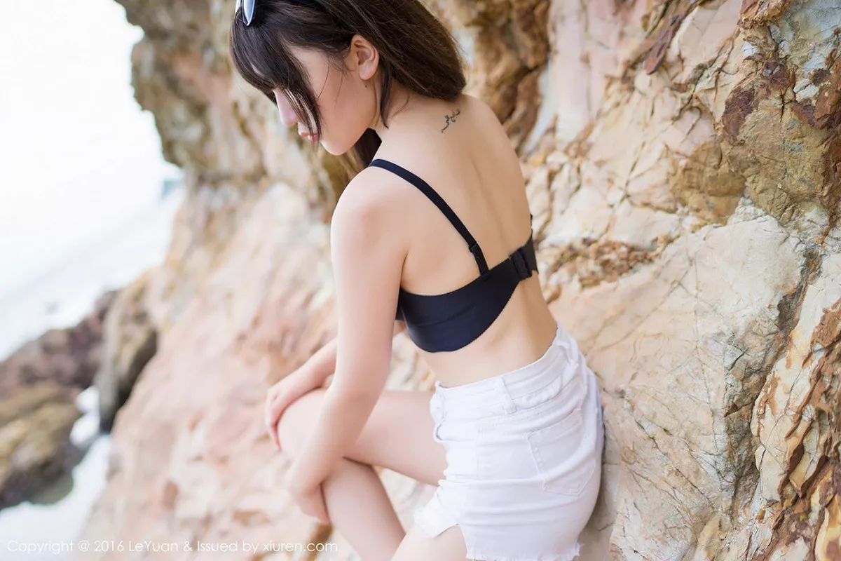 [LeYuan星乐园]第011期冷不丁写真 [54P]-053