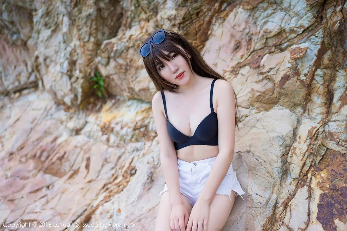 [LeYuan星乐园]第011期冷不丁写真 [54P]-047