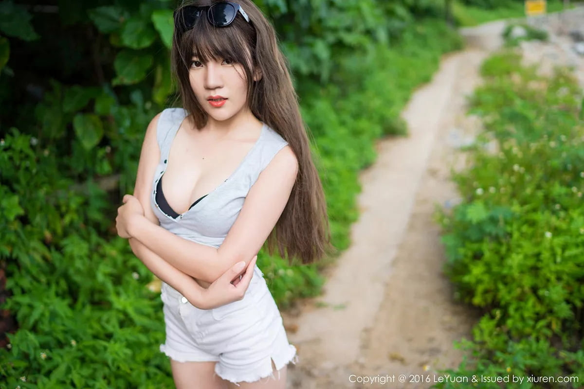 [LeYuan星乐园]第011期冷不丁写真 [54P]-042