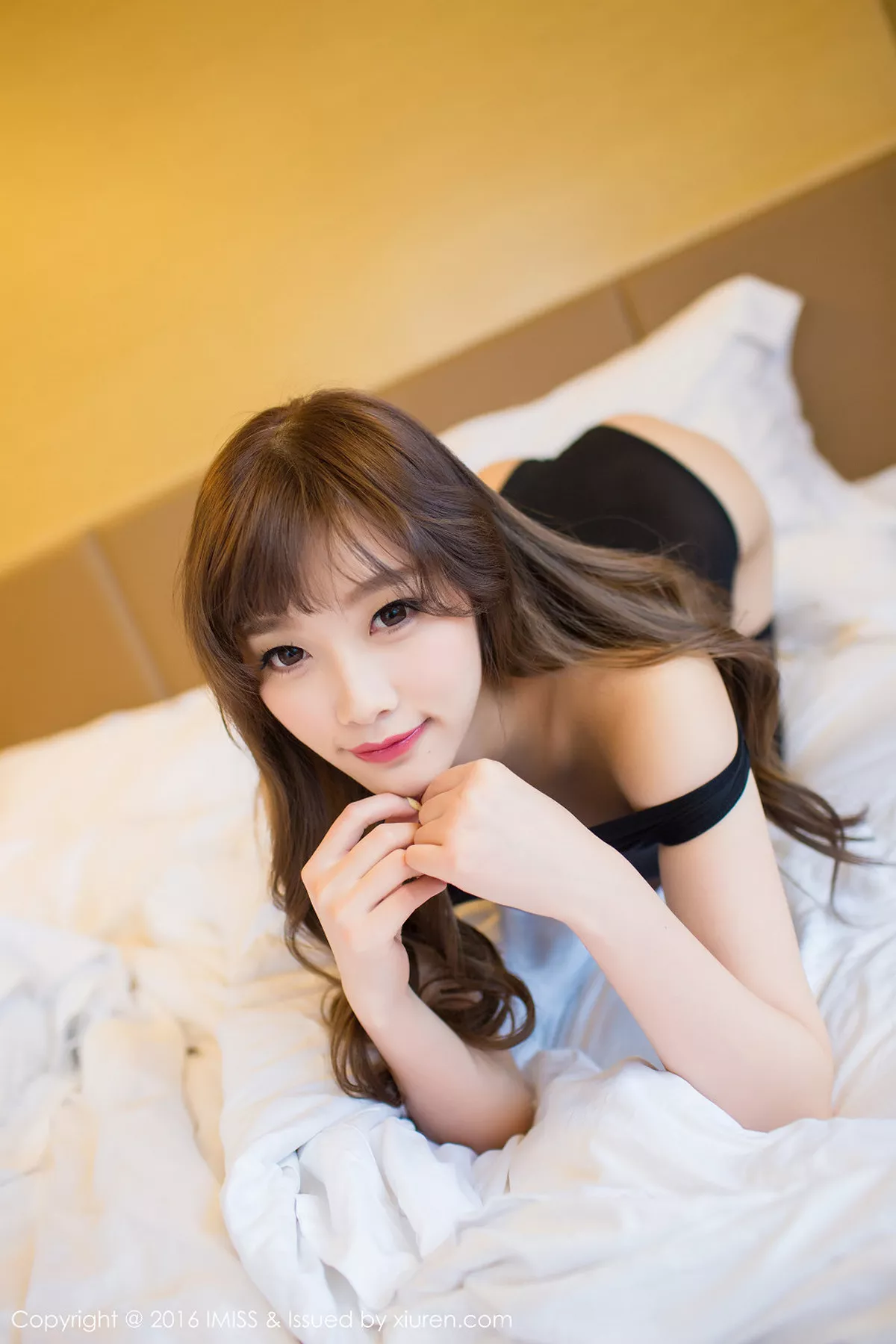 [Imiss爱蜜社]第101期小甜心CC写真 [54P]-008