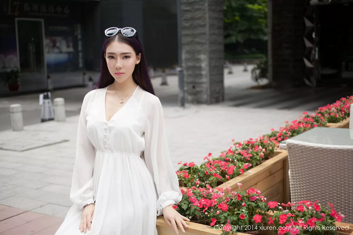 [XiuRen秀人网]第131期梦娜写真 [58P]-012