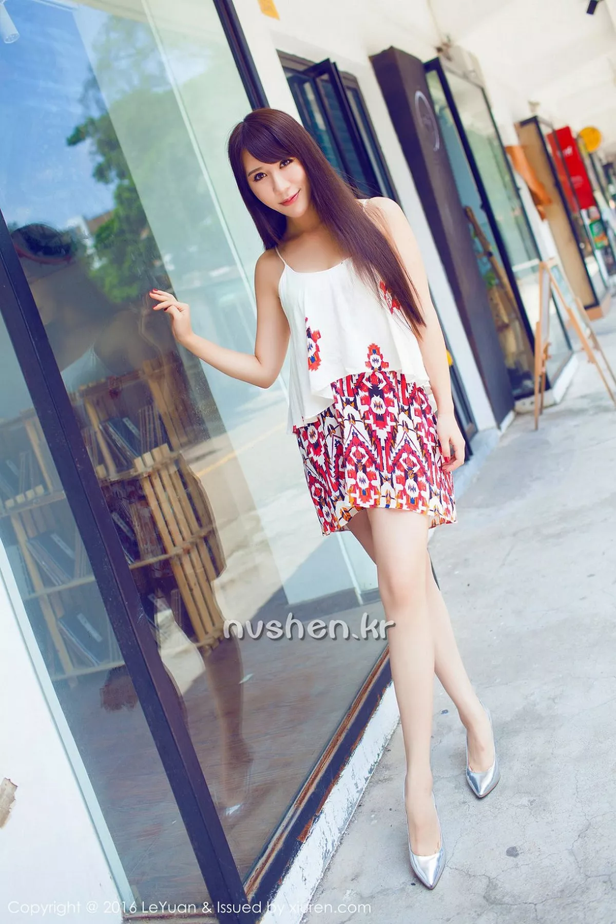 [LeYuan星乐园]第020期艾惟写真 [46P]-002