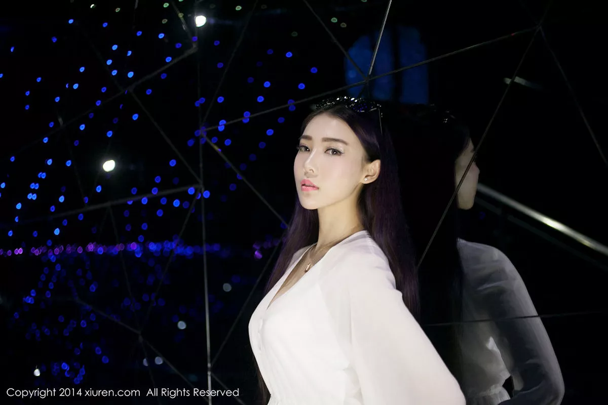 [XiuRen秀人网]第131期梦娜写真 [58P]-032