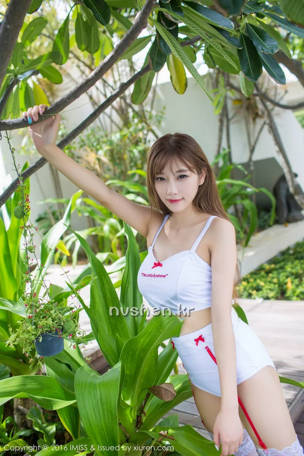 [Imiss爱蜜社]第140期小甜心CC写真 [59P]-003