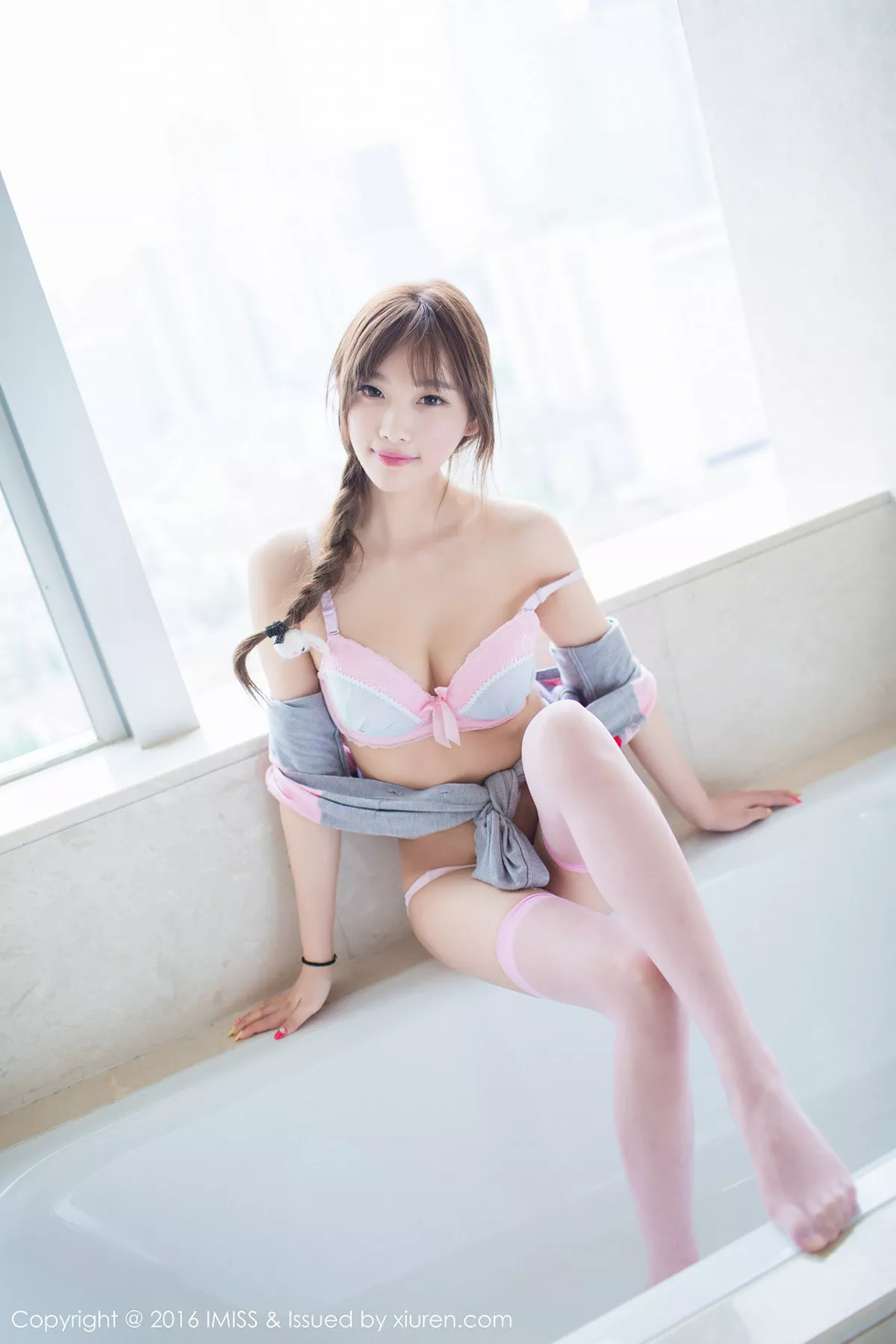[Imiss爱蜜社]第100期小甜心CC写真 [44P]-027