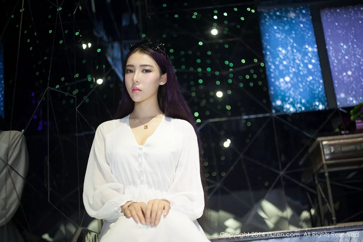 [XiuRen秀人网]第131期梦娜写真 [58P]-033