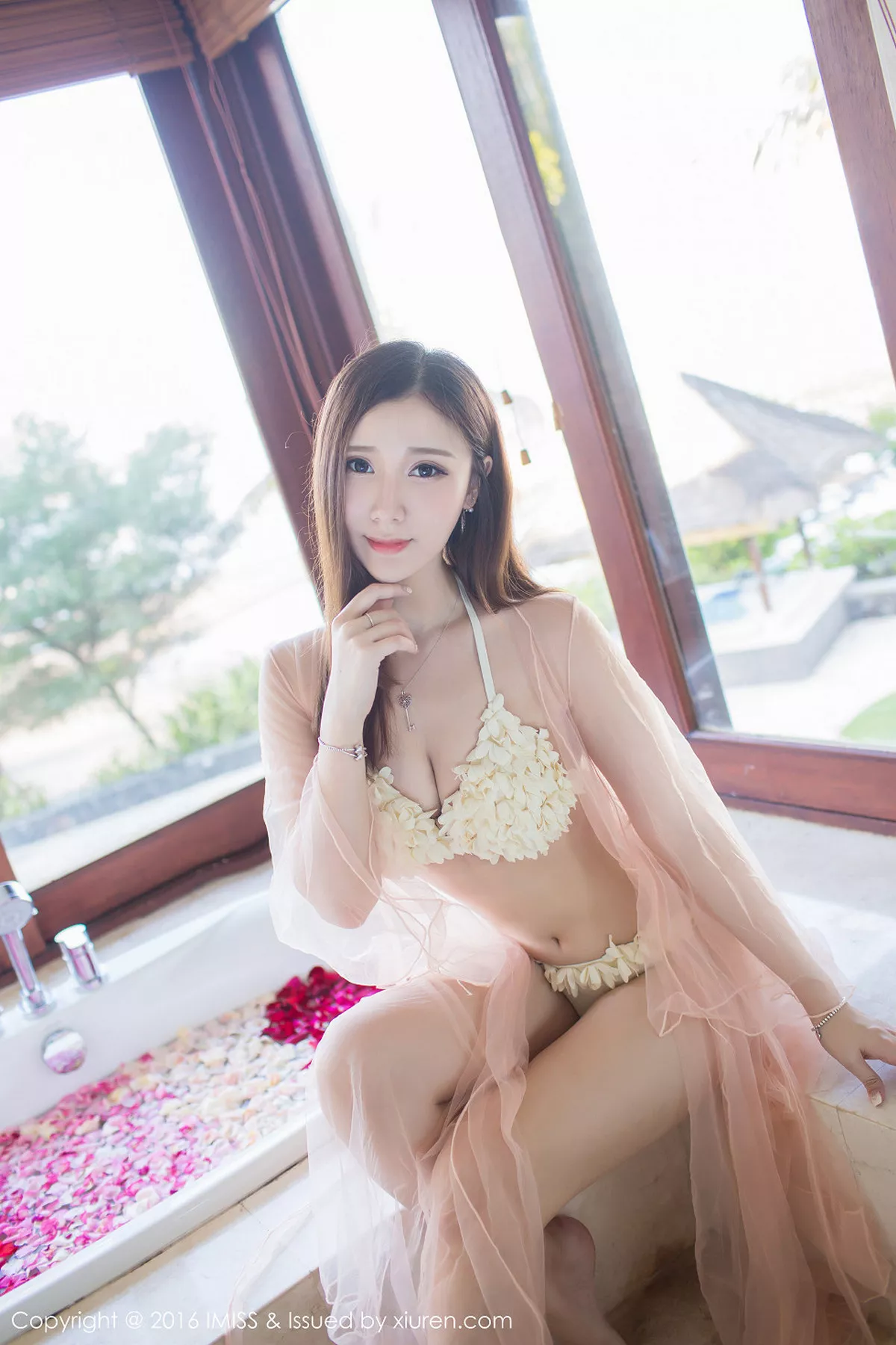 [Imiss爱蜜社]第102期淼淼萌萌哒写真 [49P]-011