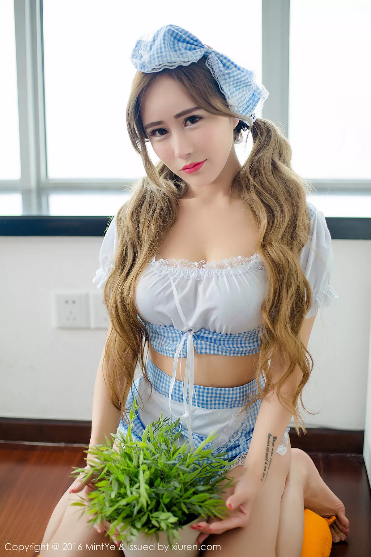 [MintYe薄荷叶]第001期何梦兮写真 [71P]-043