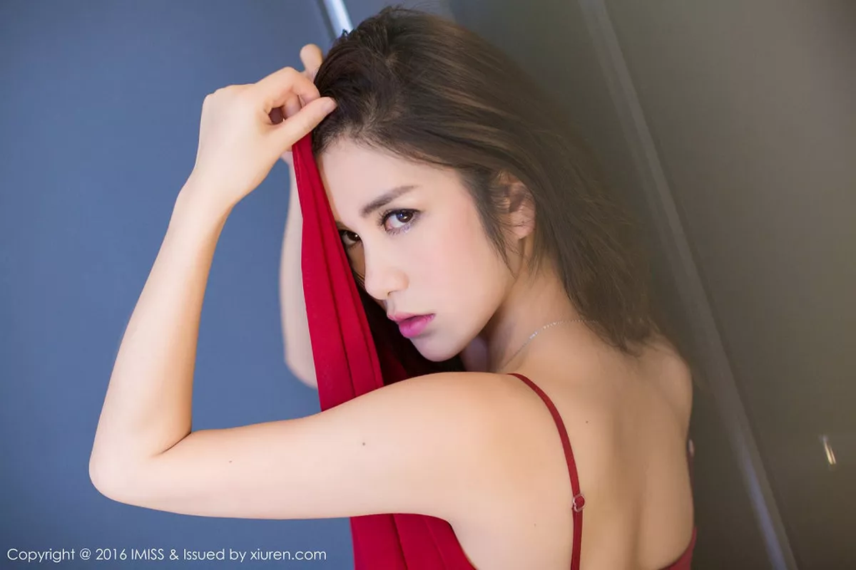 [Imiss爱蜜社]第144期李李七七喜喜写真 [52P]-017