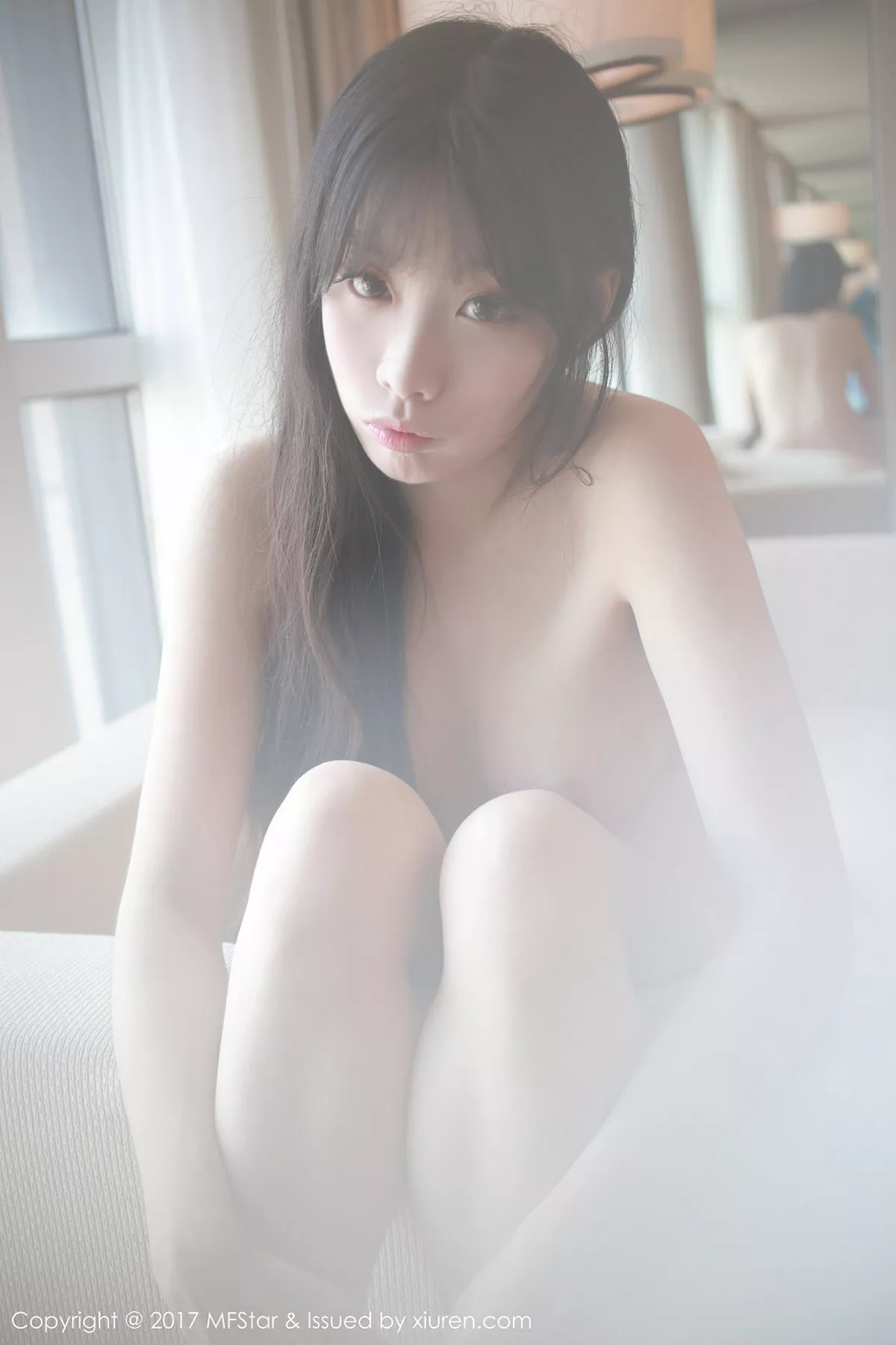 [MFStar模范学院]第083期草莓兔兔写真 [30P]-011