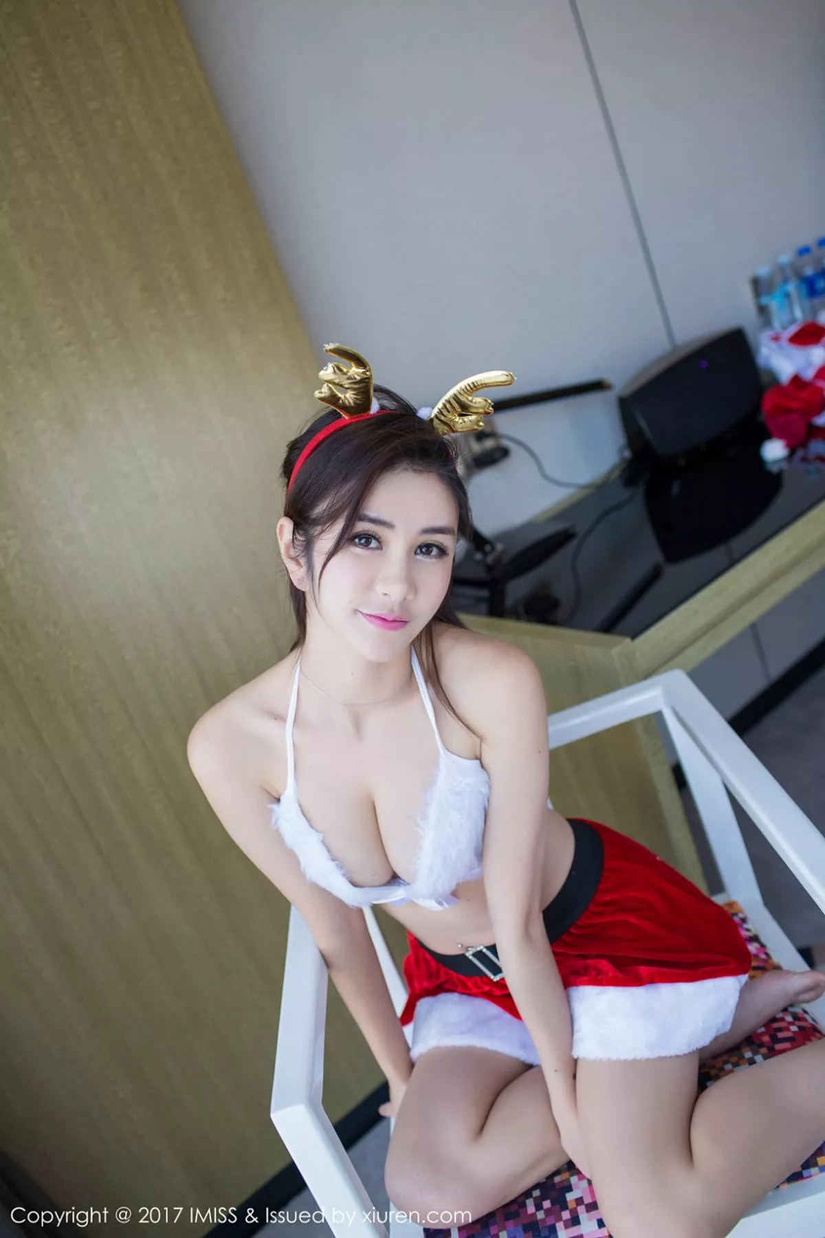 [Imiss爱蜜社]第146期李李七七喜喜写真 [67P]-004