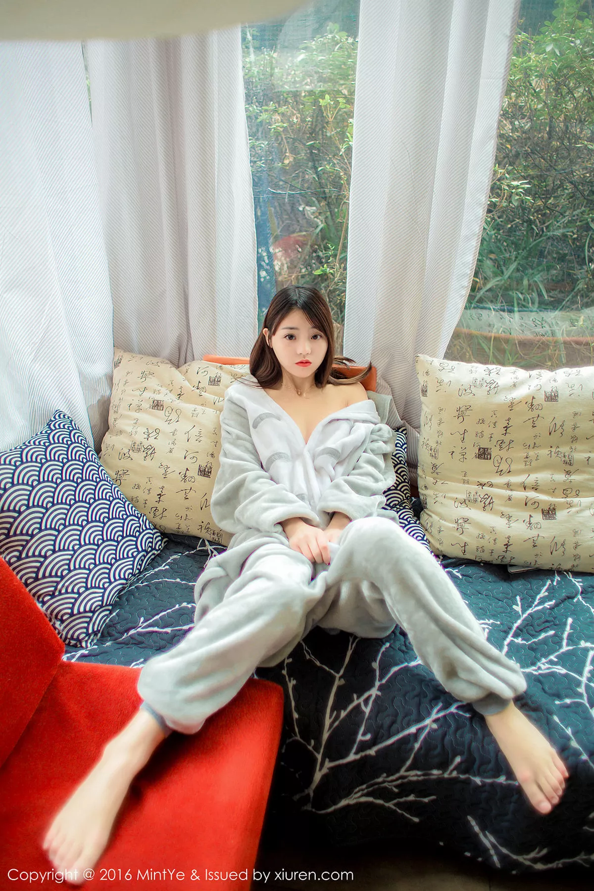 [MintYe薄荷叶]第002期佘贝拉写真 [50P]-037