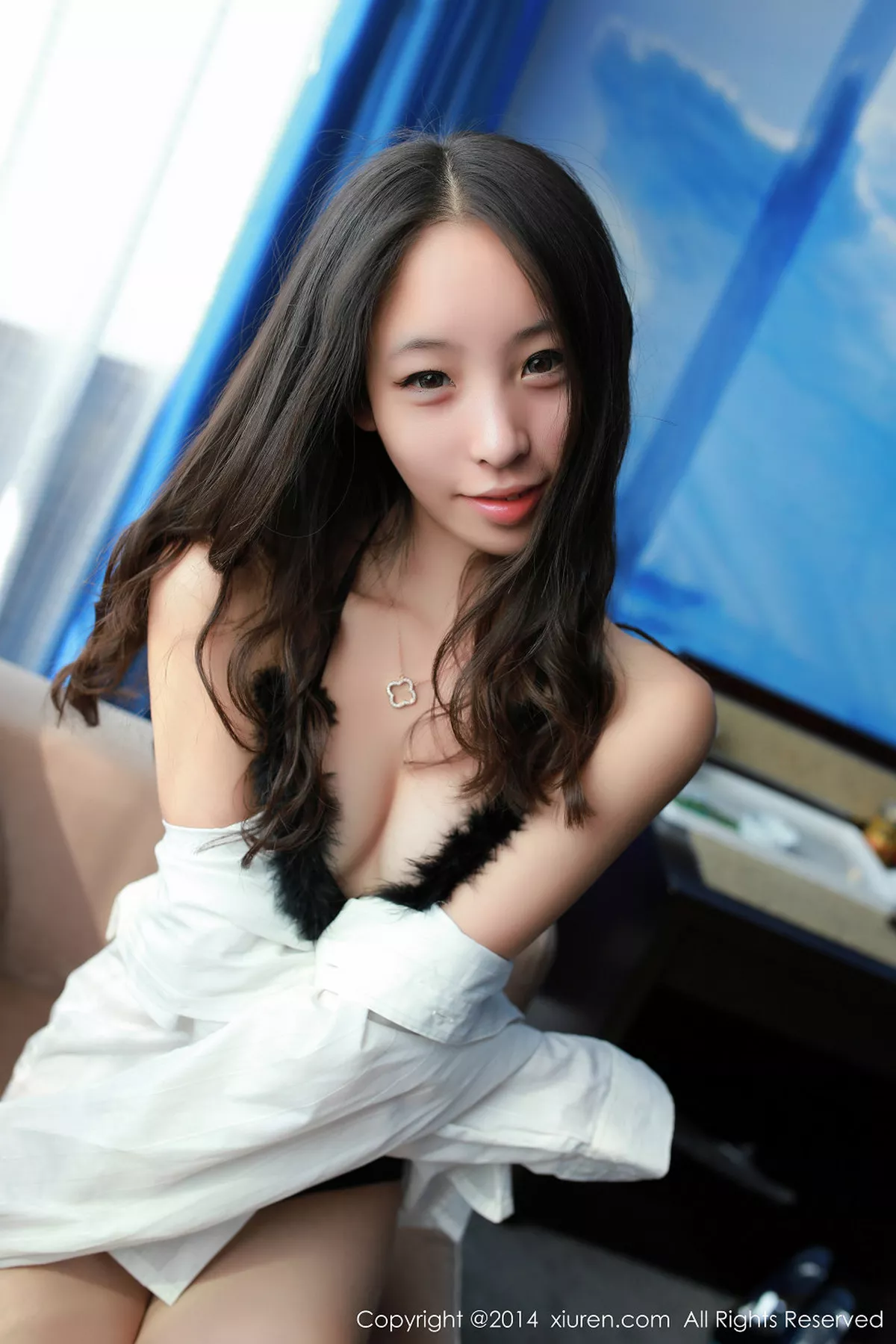 [XiuRen秀人网]第223期梓萱Crystal写真 [51P]-050