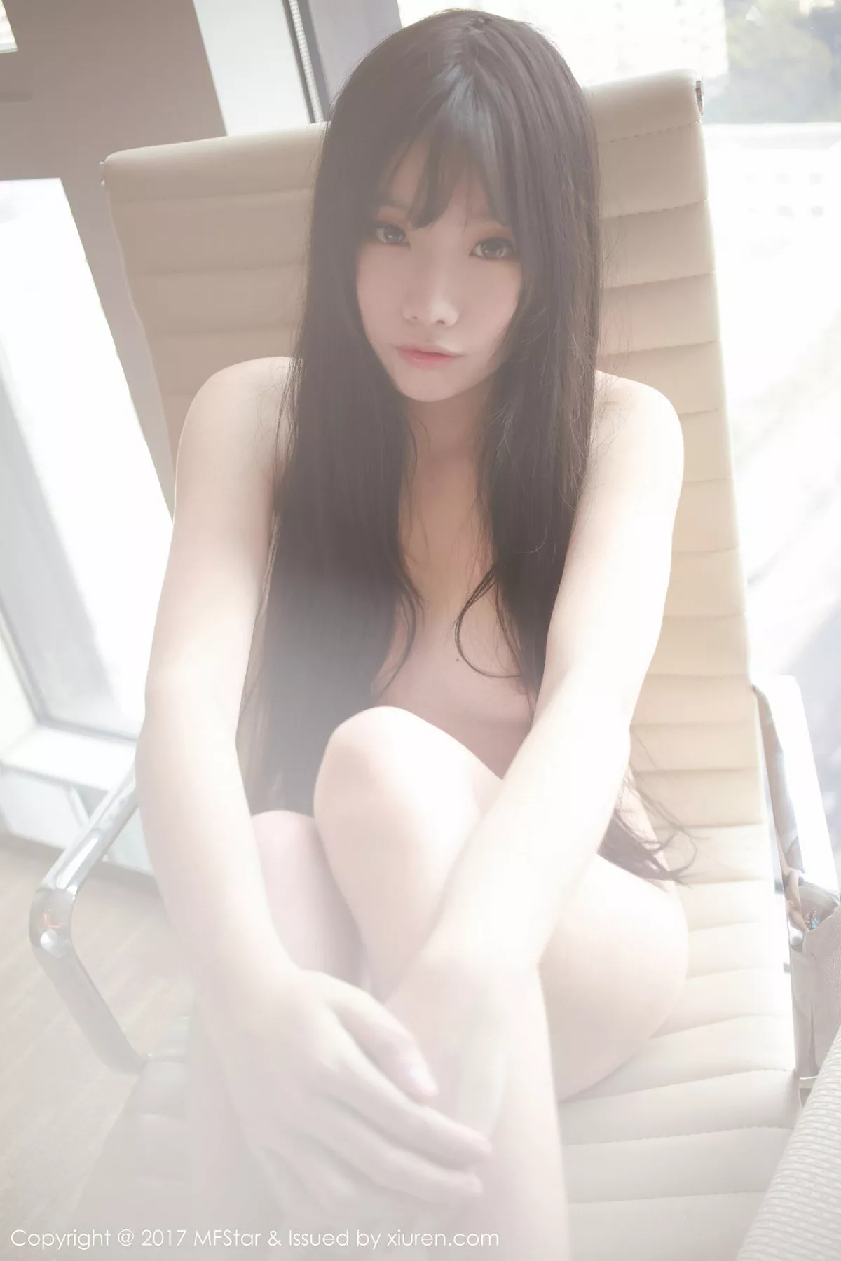 [MFStar模范学院]第083期草莓兔兔写真 [30P]-001