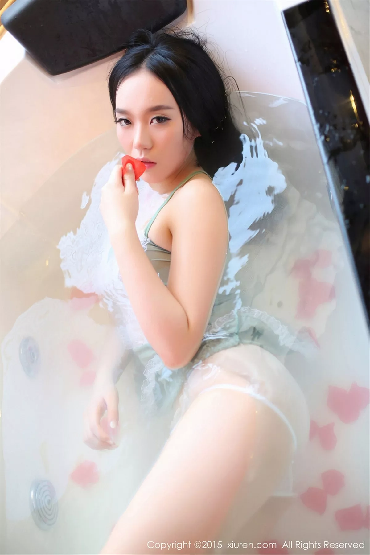 [XiuRen秀人网]第273期Jennifer小若写真 [98P]-083