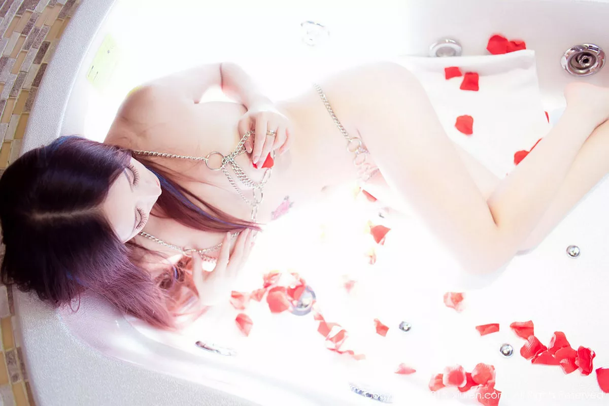 [XiuRen秀人网]第411期邹晶晶写真 [49P]-039