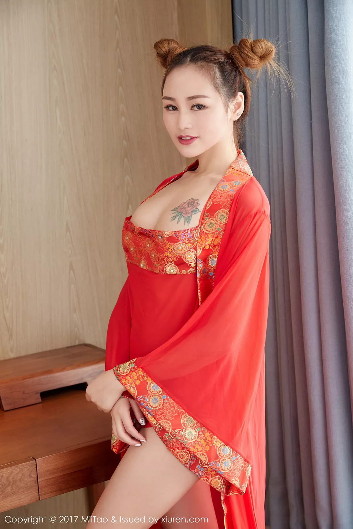 [MiiTao蜜桃社]第049期李宝宝写真 [55P]-001
