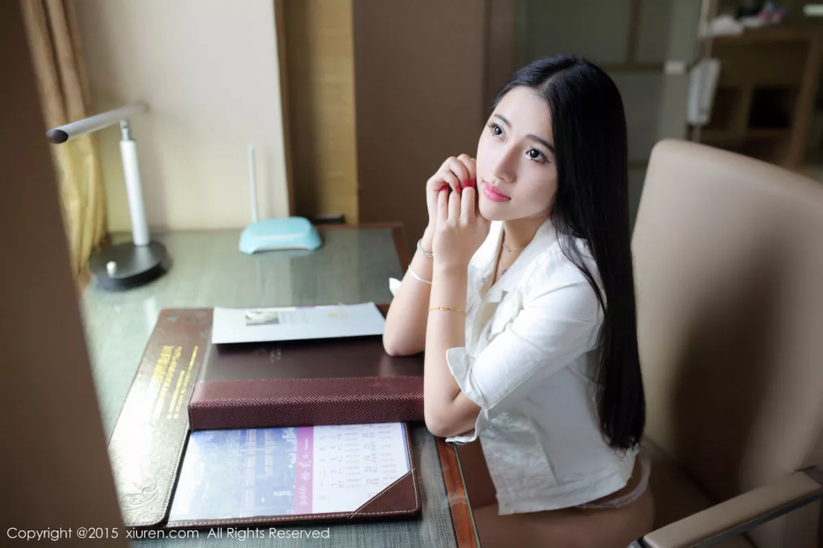 [XiuRen秀人网]第375期嘉嘉Tiffany写真 [50P]-010